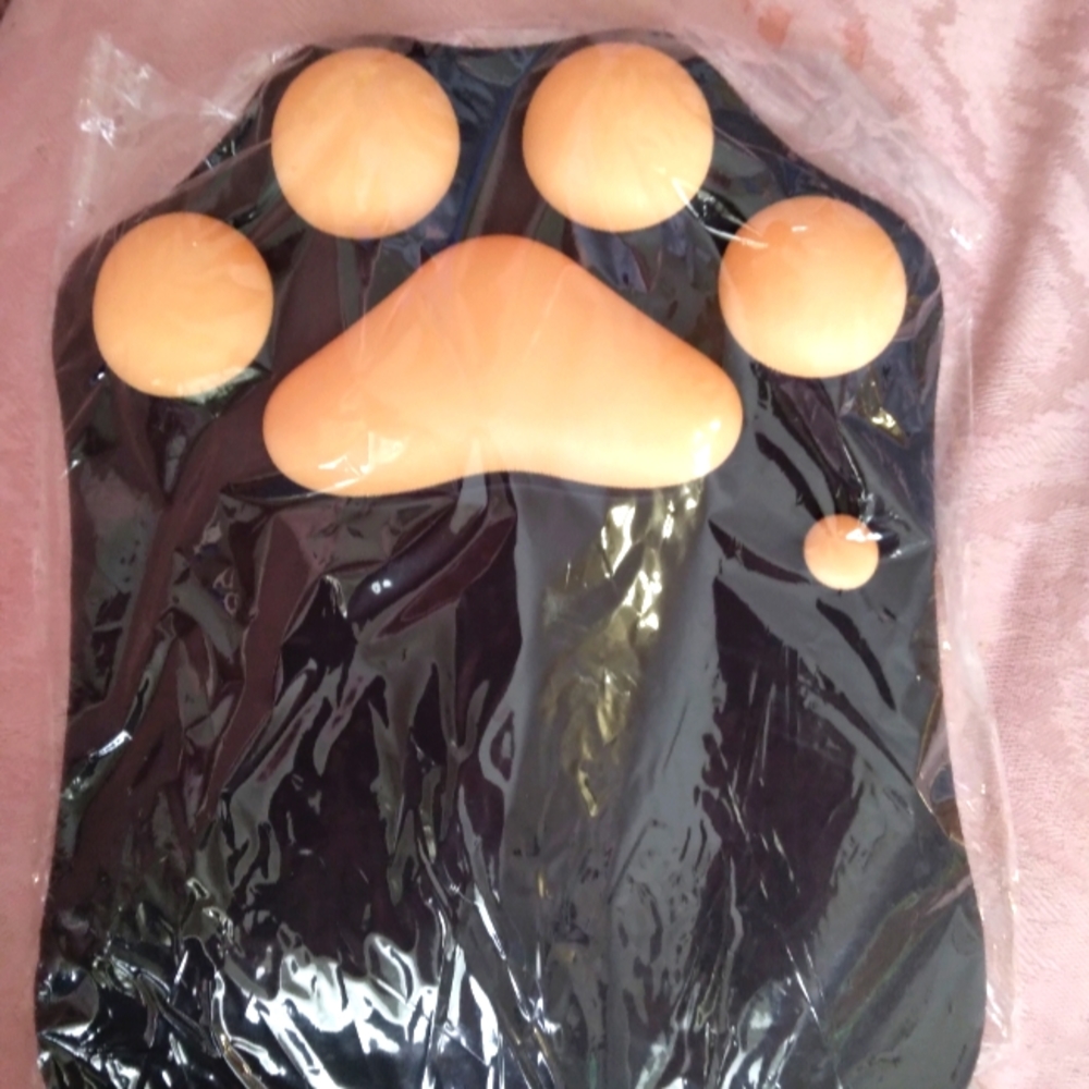 Cat paw Mouse pad